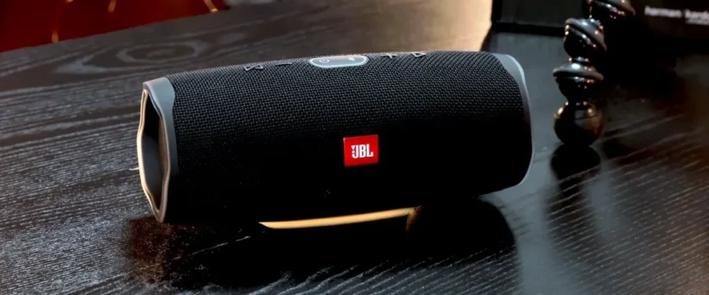 JBL Charge 4 Banner